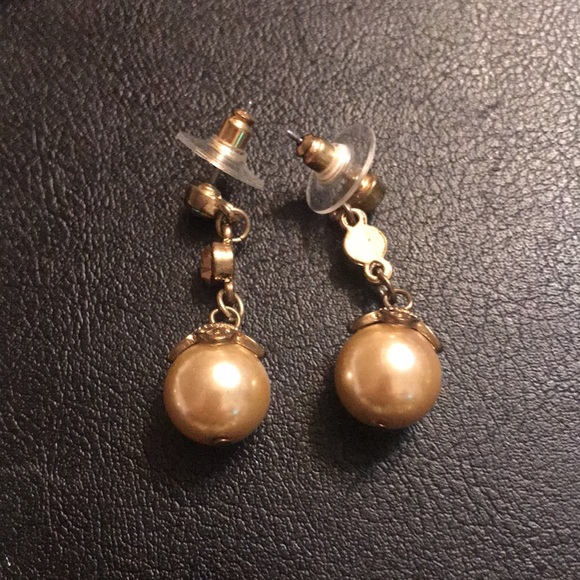 PEARLS & CROWNS NECKLACE SET - Picture 5 of 6